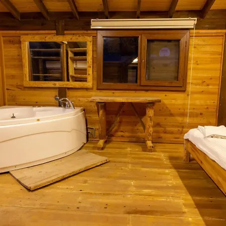 Baharoglu Life House ファラリア
