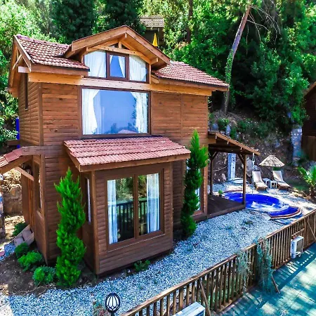 Baharoglu Life House *